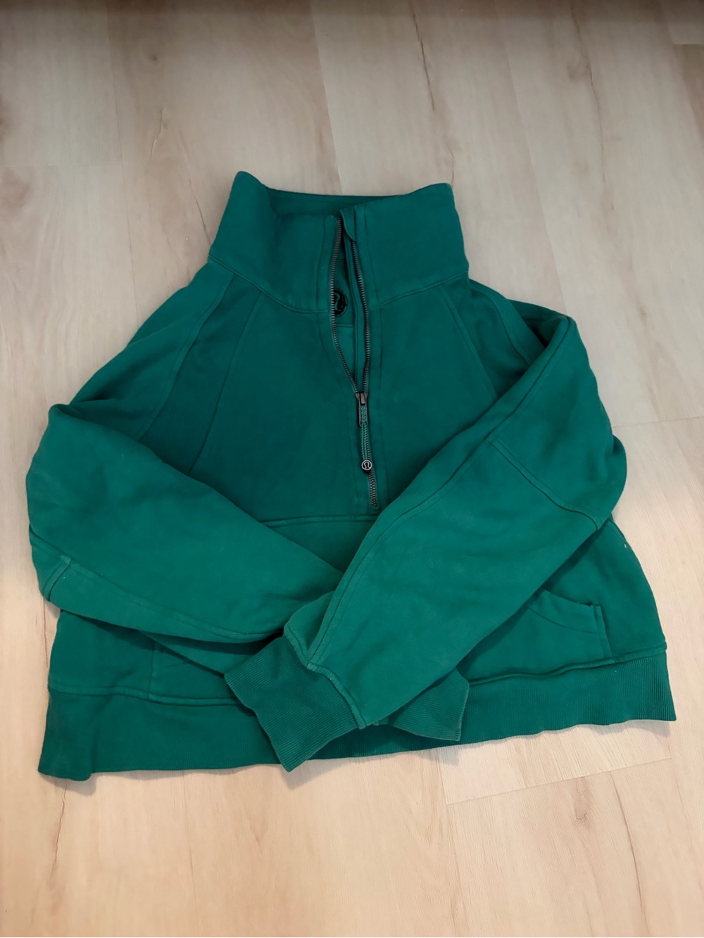 Lululemon funnel neck scuba